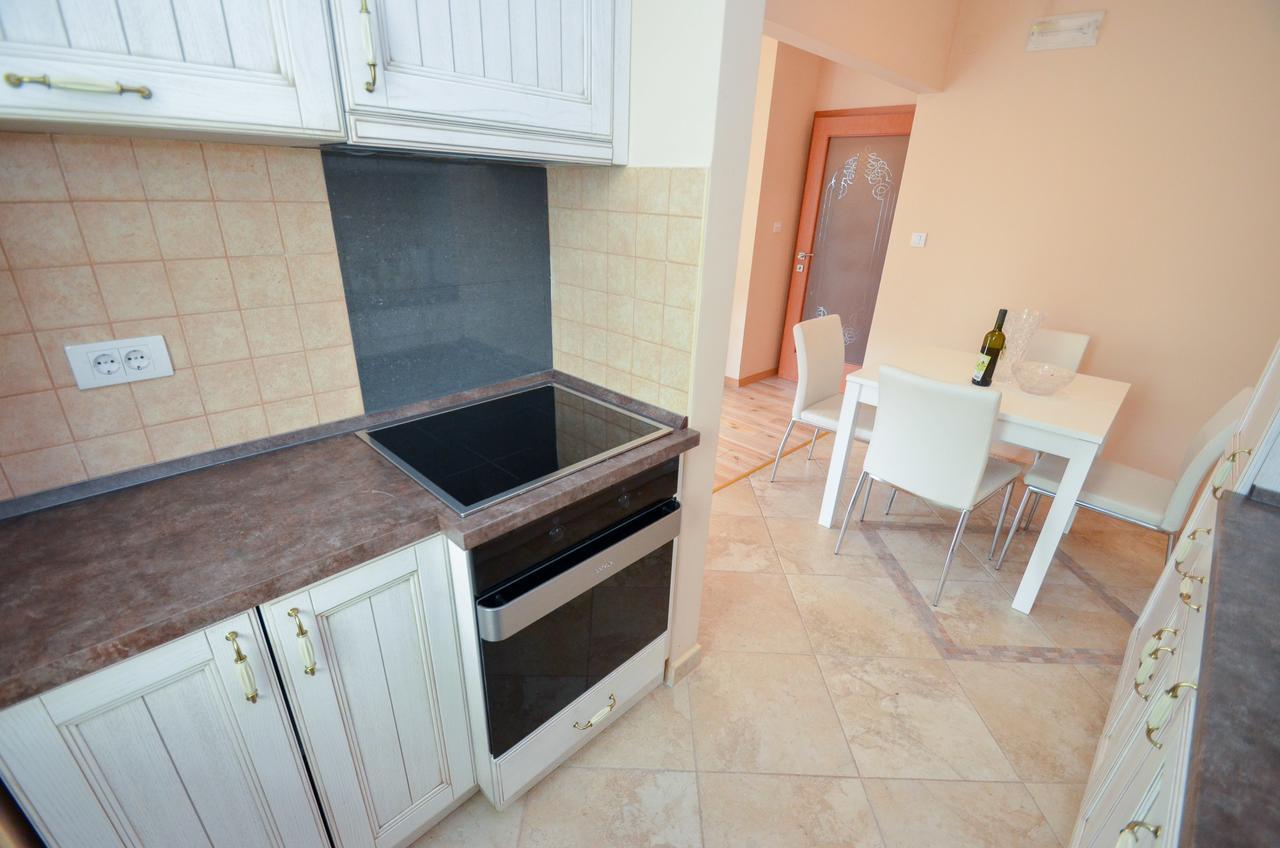 Central Apartment Kotor Exteriör bild